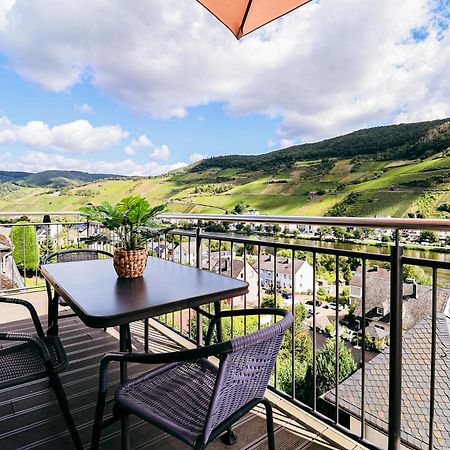 Sky Apartment, Blick Zur Mosel, Grosser Balkon, Kaffeemaschine, Smart Tv Zell Buitenkant foto