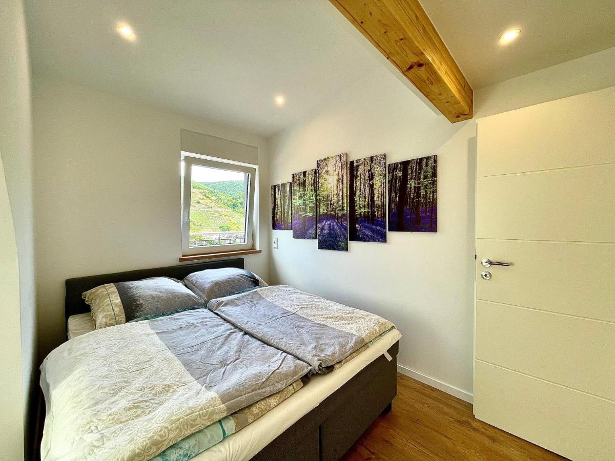 Sky Apartment, Blick Zur Mosel, Grosser Balkon, Kaffeemaschine, Smart Tv Zell Buitenkant foto