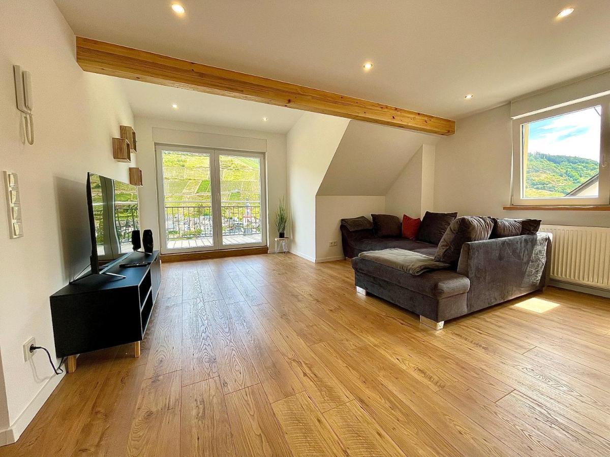 Sky Apartment, Blick Zur Mosel, Grosser Balkon, Kaffeemaschine, Smart Tv Zell Buitenkant foto