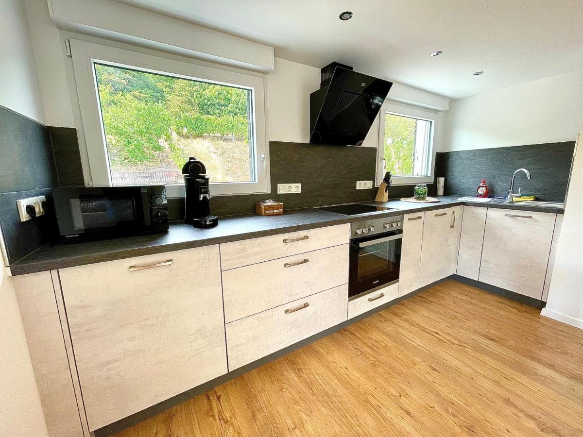 Sky Apartment, Blick Zur Mosel, Grosser Balkon, Kaffeemaschine, Smart Tv Zell Buitenkant foto